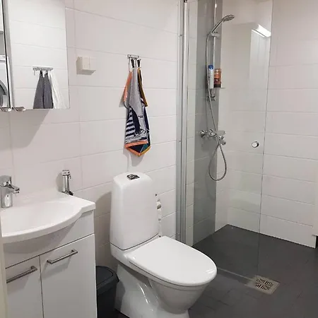 Upea Kaksio, Keskustorin Laidalla *